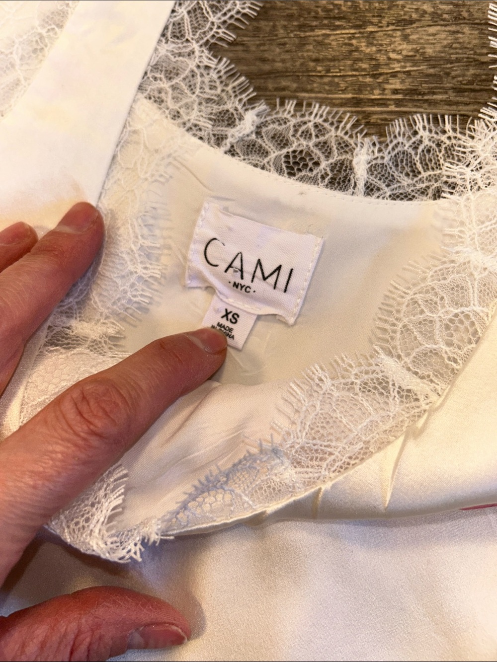 Cami NYC 100% Silk Eyelash Lace Trim Camisole Tank Top Ivory Off White XS - Picture 3 of 8